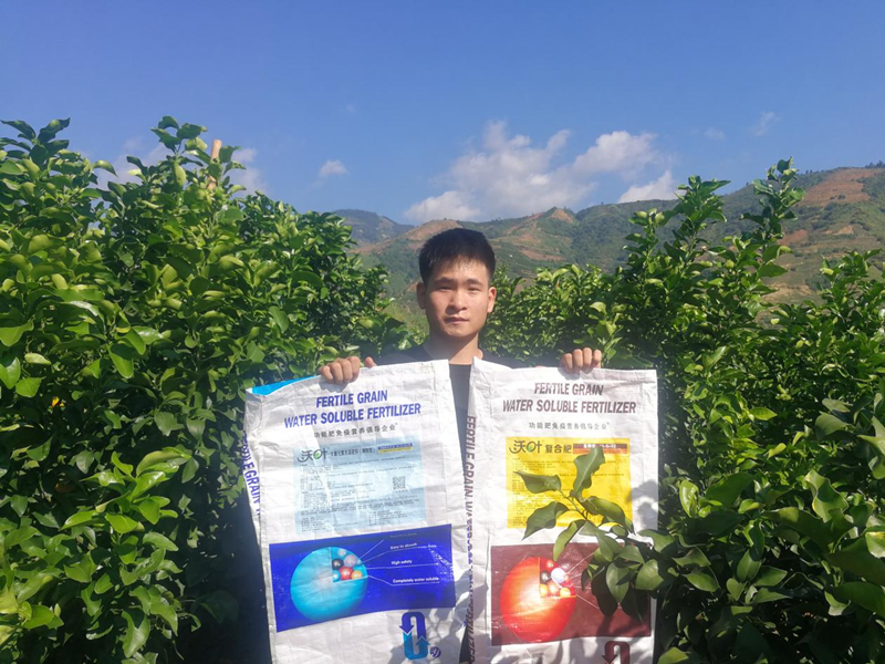 沃葉水溶肥怎么樣？聽(tīng)聽(tīng)他們?cè)趺凑f(shuō)？